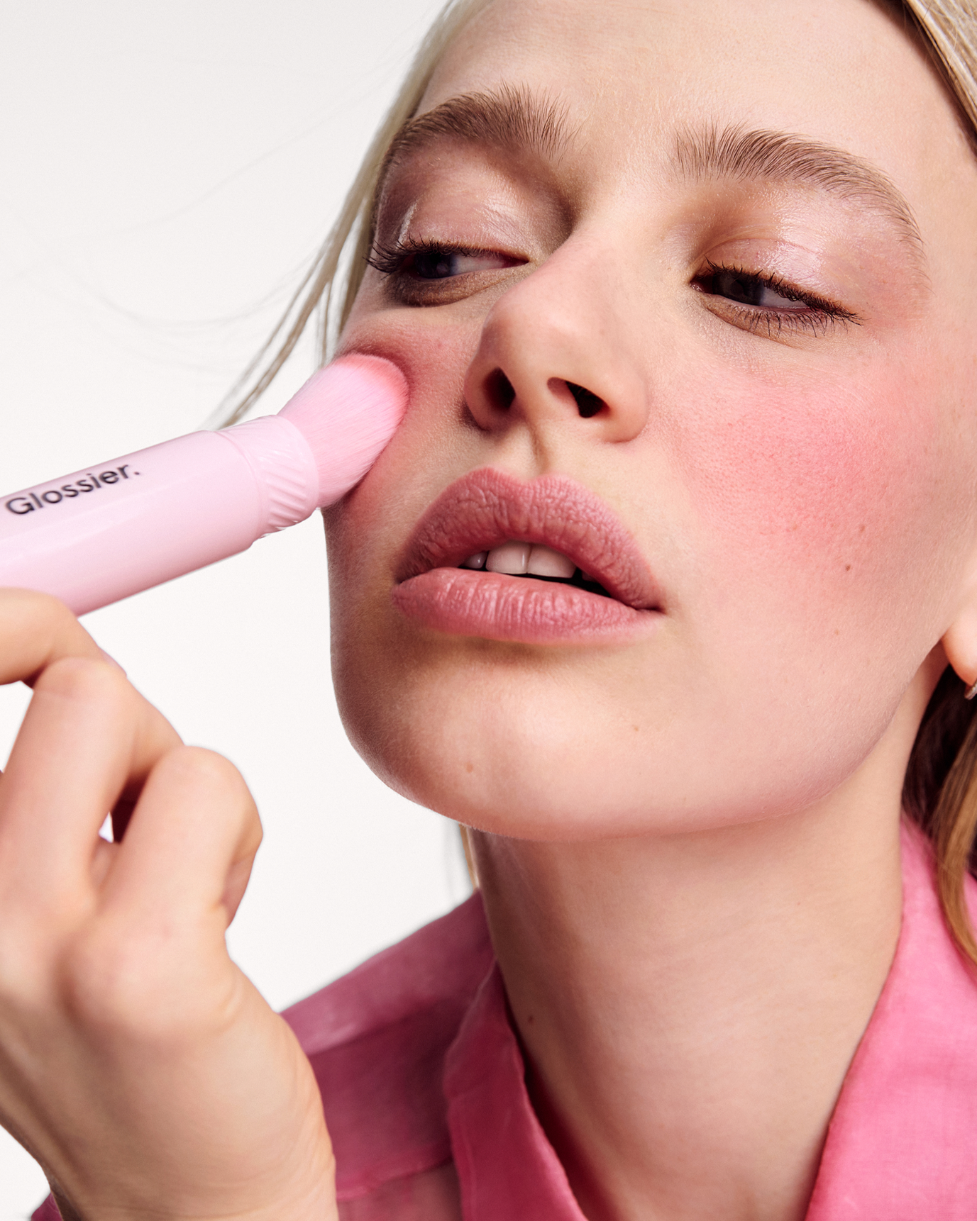 Cloud Paint Cheek Brush